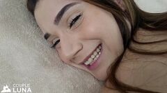 再生 ホットラティーナの売春婦Gabbie Lunaがお尻のクソとディープスロートを切望しています！