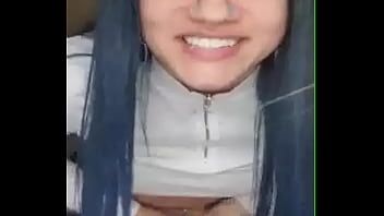 Putar Sexy thot menunjukkan pantatnya di ameporn