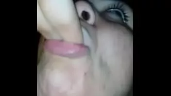 Abspielen Mit Liebe gibt Freundin den geilsten Blowjob aller Zeiten