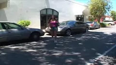 Odtwórz Biała bogini BBW oswojona przez potwornego czarnego kutasa