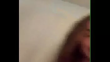 Play French girl showing her titties on ameporn