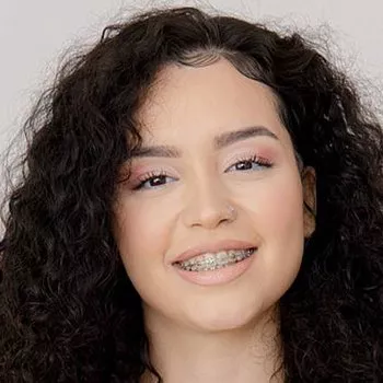 色情明星 Thalia Diaz